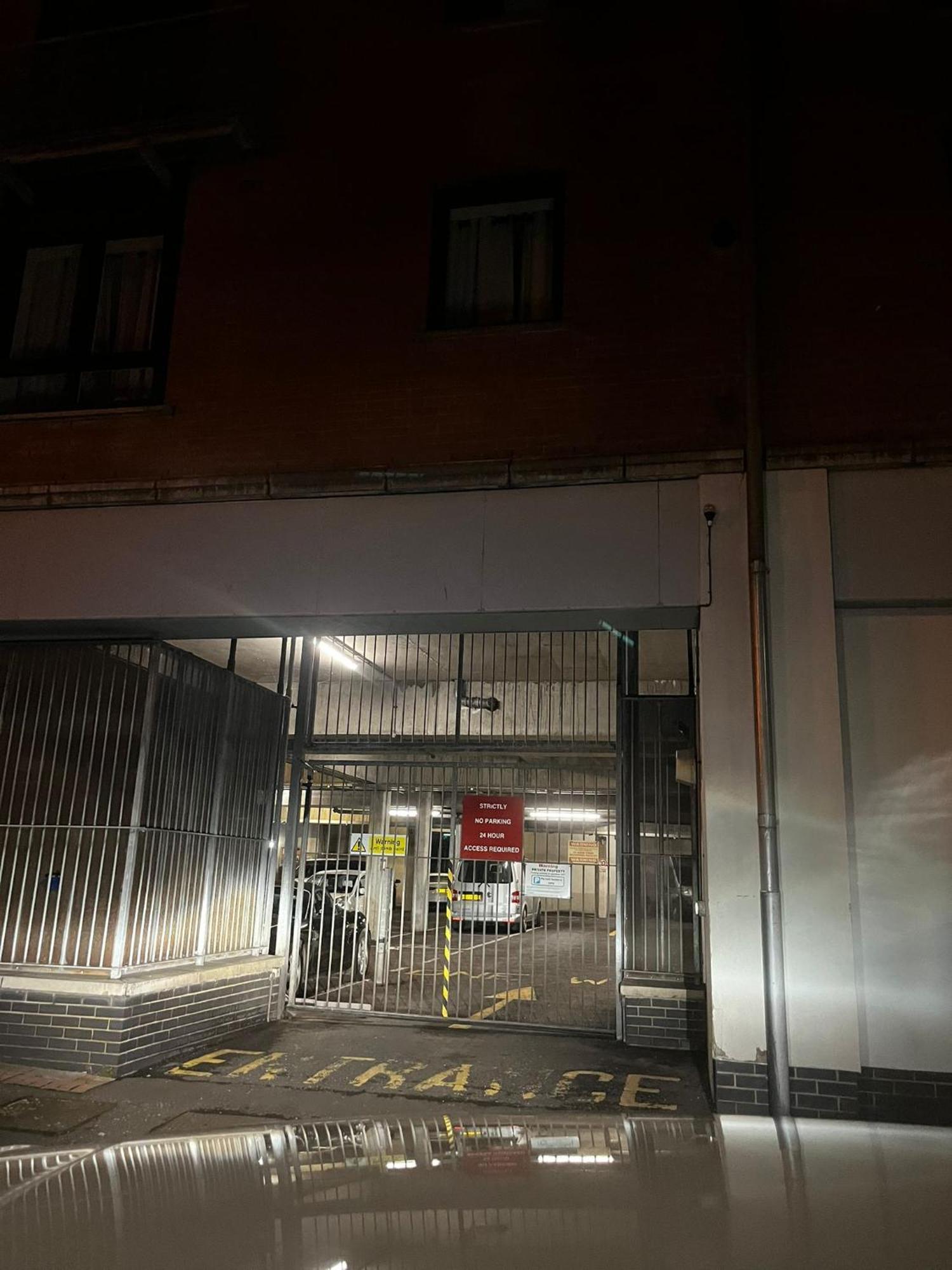 Whitehall Square Apartments- Queen's Quarters * Belfast
