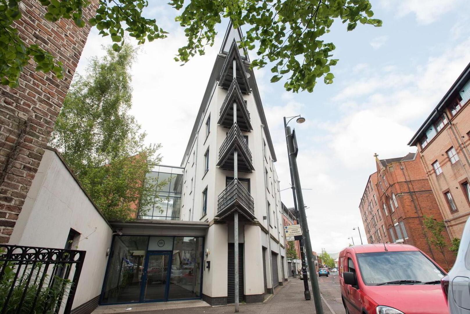 Whitehall Square Apartments- Queen's Quarters * Belfast